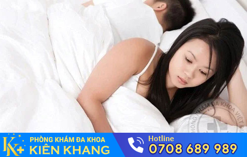 Sưng vùng kín ảnh hưởng đến chuyện chăn gối